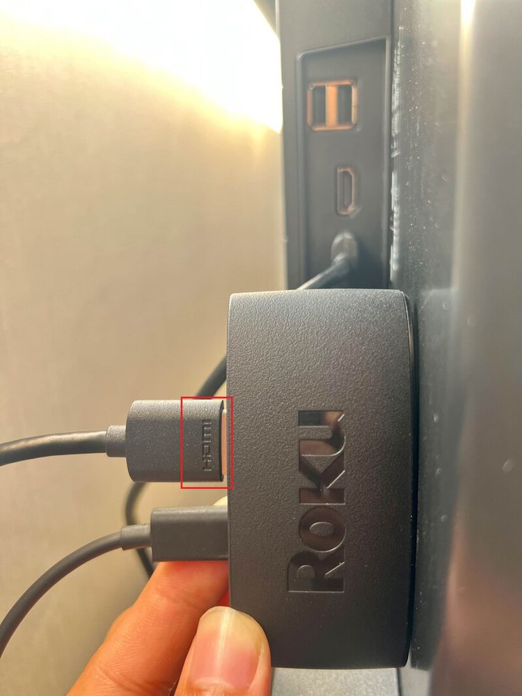 connect Roku to a TV with HDMI cable