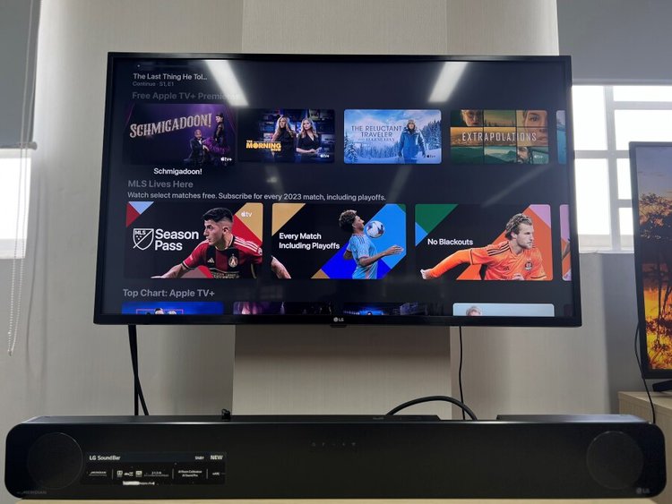 LG soundbar connected to LG TV