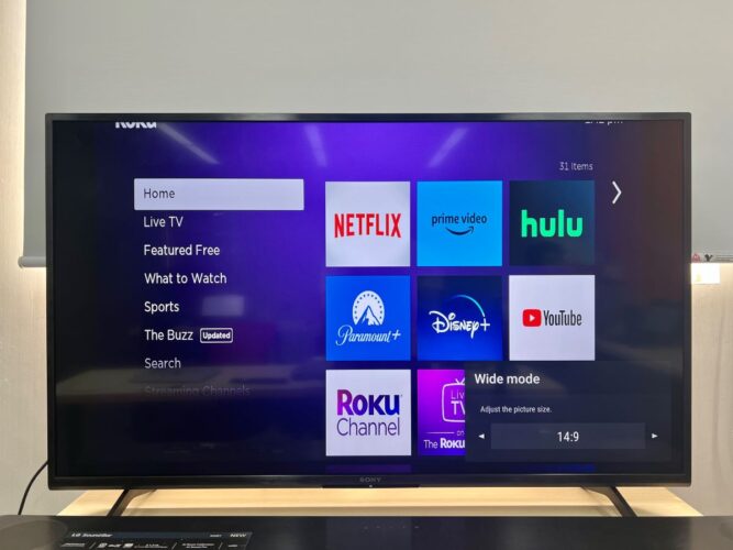 how to adjust aspect ratio on a sony tv, there is a roku player plugged in