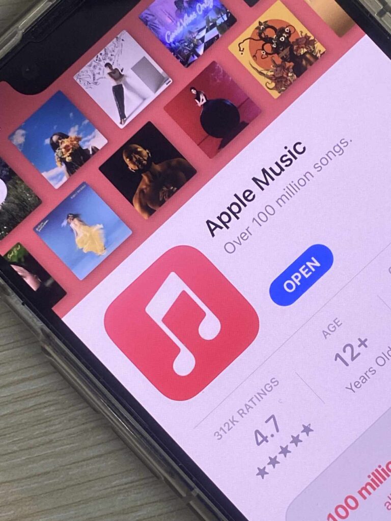 Apple Music-official