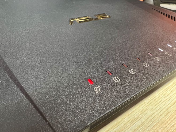 Asus Router showing red light at the Internet Port