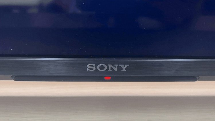 Sony TV flashes red