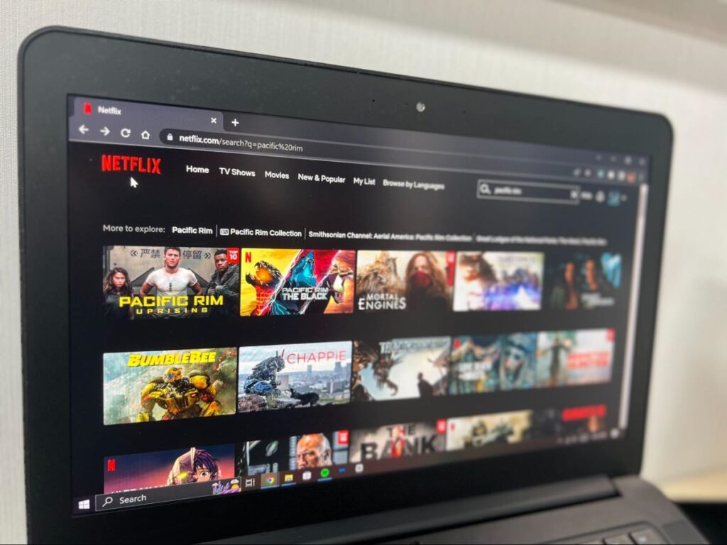 how-to-watch-netflix-without-the-app-on-ipad-iphone-laptop